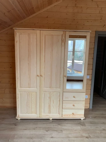 Шкаф с зеркалом из массива ШМЦ-103